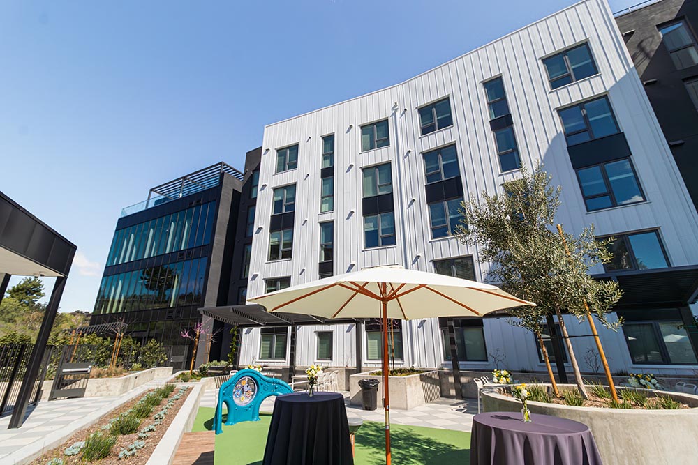 SkyLINE Housing Exterior