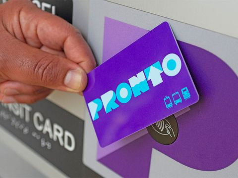 PRONTO Card being tapped on a ticket machine.
